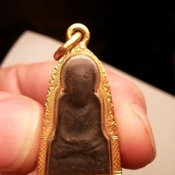 Rare Thai Vintage Phra Luang Pu Thuad Buddha Amulet - Wat Chang Hai, Pattani - Picture 2 of 7